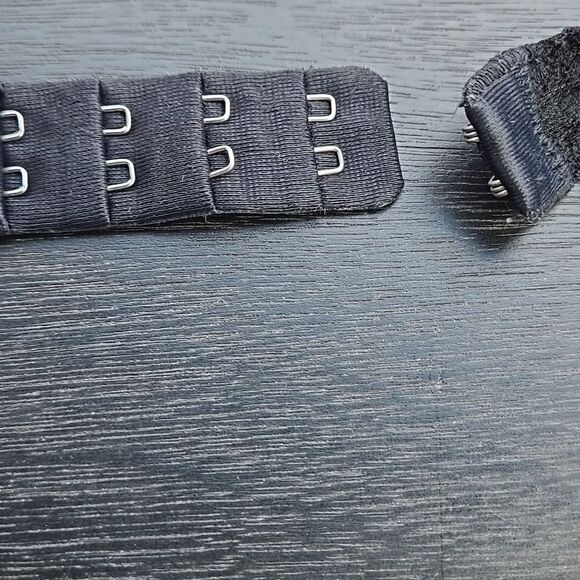 Gilly Hicks Top Womens XSmall Black Halter Bralette Lace V Neck Open Back Boho - Picture 5 of 16